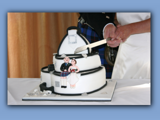 hi_tec_photograpy_wedding_cake_2.jpg